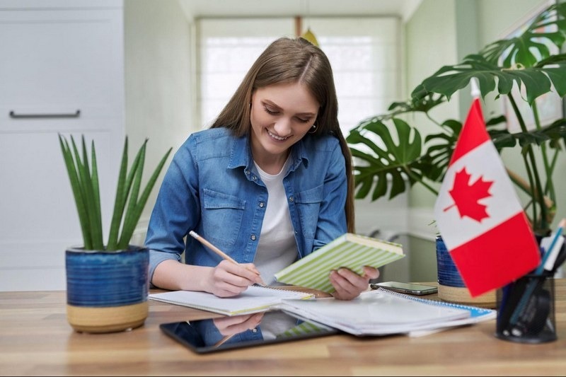 اخذ ویزای کاری کانادا,دریافت ویزای کاری کانادا,شرایط دریافت ویزای کاری کانادا